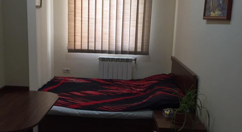 Yerevan Hostel Room photo