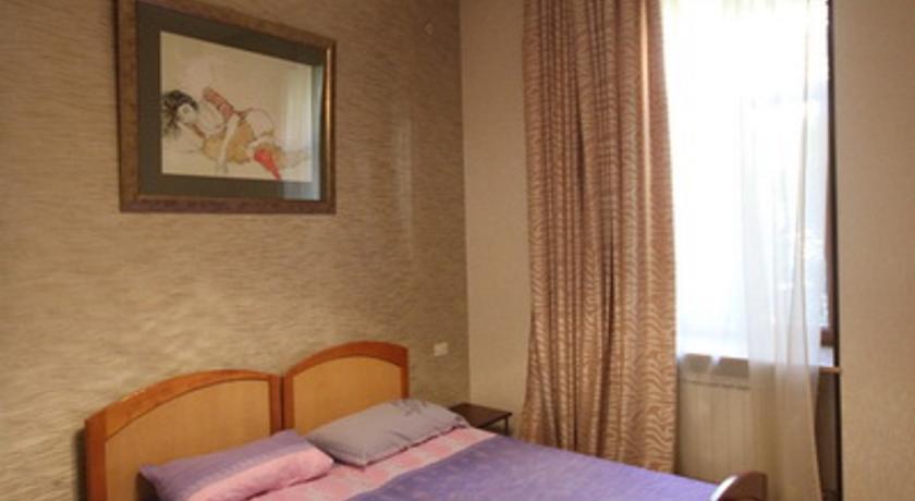 Yerevan Hostel Room photo
