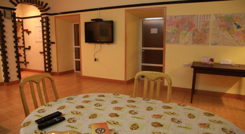 Yerevan Hostel Room photo