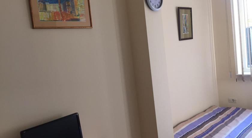 Yerevan Hostel Room photo