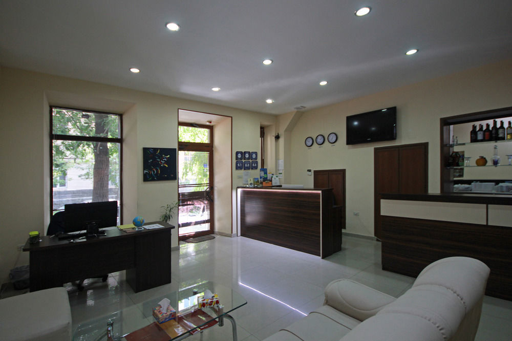 Yerevan Hostel Exterior photo